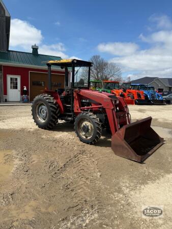 Case ih 3220 loader tractor 4x4
