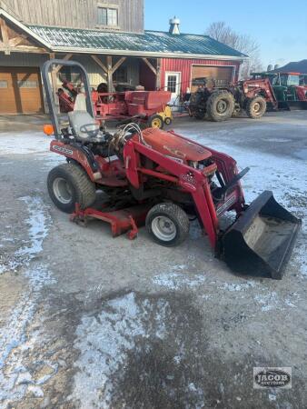 Massey Ferguson Gc2300 loader tractor 4x4 belly mower