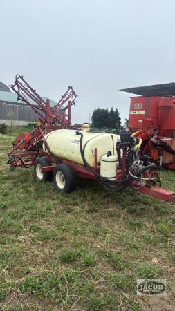 Hardie sprayer with 40ft boom