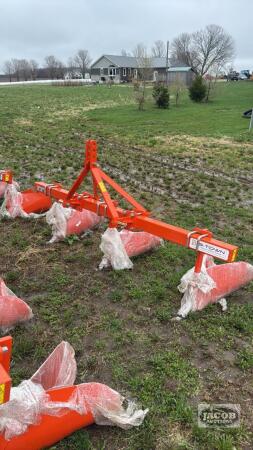 Two row heavy duty potato hiller three tines adjustable