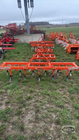Unused 8ft Heavy duty cultivator