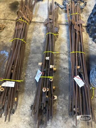 One bundle of 23 fence stakes