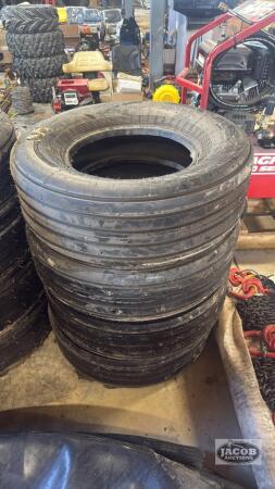 Unused 9.5L -15 tire x4