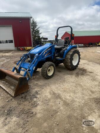 Newholland Tc45DA loader tractor 4x4