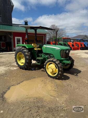 John Deere 5045 tractor 4x4
