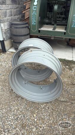 Pair of unused 14x30 rims
