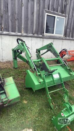 John Deere 410 compact tractor loader with brackets and bucket