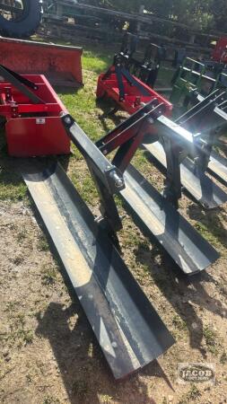Unused 6ft 3ph scraper blade