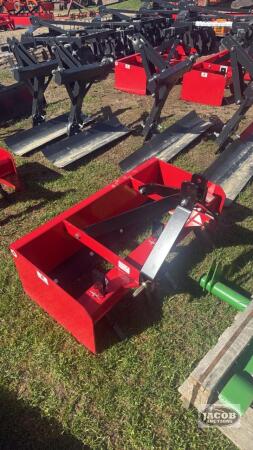 Unused 4ft Mapleside box scraper