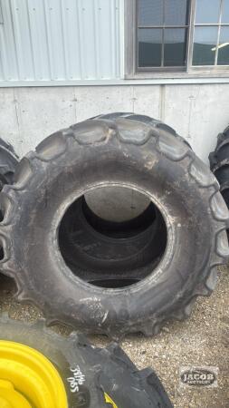 Unused Mitas 600/70R28 tire x2