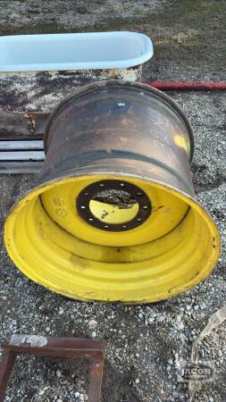 32x28 rim 10bolt wheel