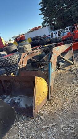 Loader with bucket off Massey Ferguson 265