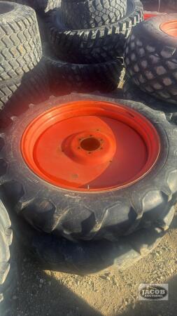 Pair of 9.5 -32 tires on Kubota 6 bolt wheels