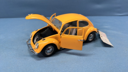 1967 Volkswagen Beetle by Franklin Mint -1/24 Scale