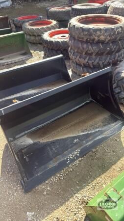 Unused 60inch Alo material bucket