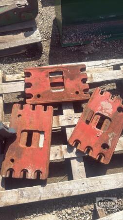 Case 30 series weight x3