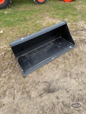 Unused 4ft material bucket