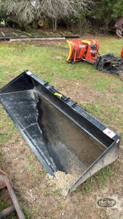 Unused 8ft malpleside skid steer quick tach material bucket