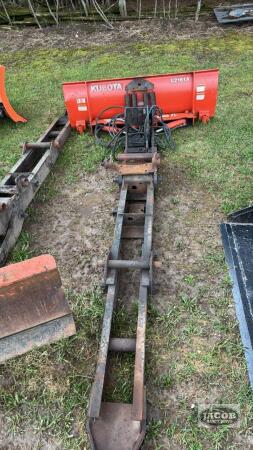Kubota L2161A blade with mount for L series Kubota