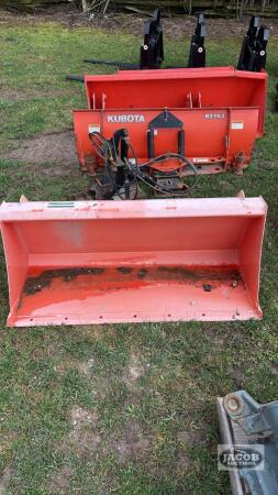 Unused 4ft skid steer quick tach bucket