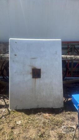 Fiberglass tractor canopy off ford 9600