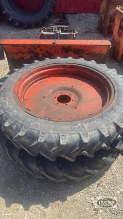 Pair of 9.5 -32 tires on 6bolt Kubota wheels