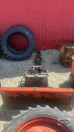 Kubota L series angle blade and mount with pto