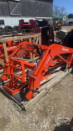 Unused Kubota LA723 loader