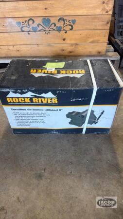 8 inch bench vise