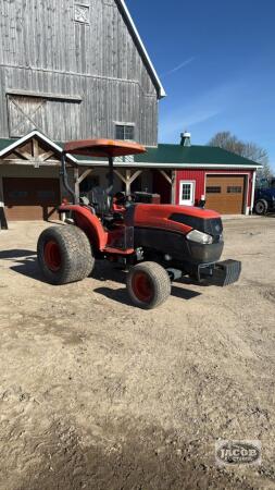 Kubota L5740 tractor 4x4