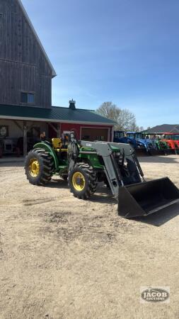 John Deere 5325 loader tractor 4x4