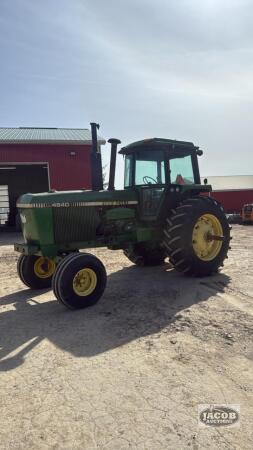 John Deere 4840
