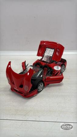 FERRARI F50 CAR