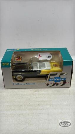 HOME HARDWARE 55 CHEVY BANK