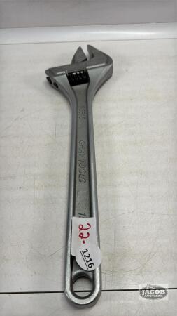 GRAY TOOLS 15IN ADJUSTABLE WRENCH