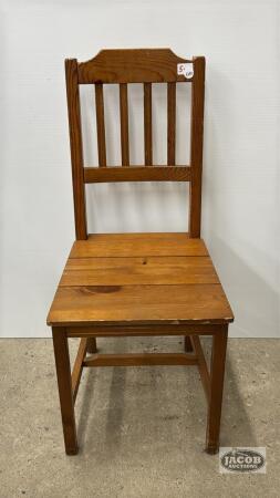 WOODEN CHAIR
