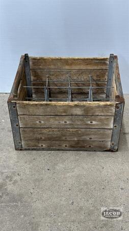 WOODEN CRATE WITH DIVIDERS & WIRE BOTTOM