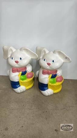PAIR OF PLASTIC 18IN EASTER BUNNIES