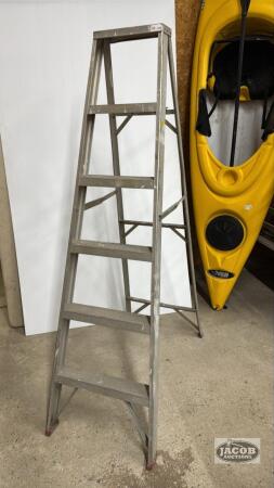 6FT ALUMINUM STEP LADDER
