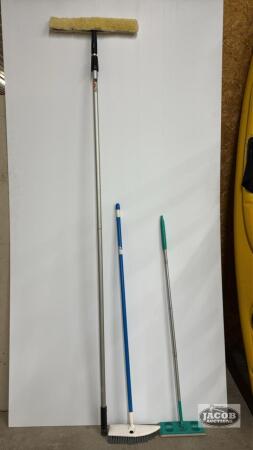 EXTENDABLE ALUMINUM POLE WINDOW WASHER