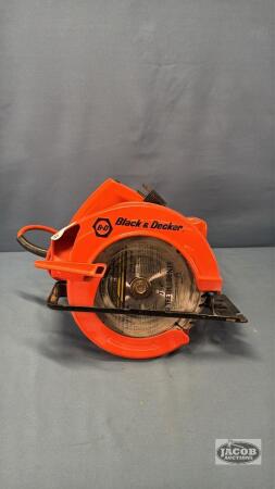 BLACK & DECKER 7.25IN CIRCULAR SAW