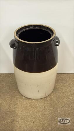 8 GALLON CHURN CROCK