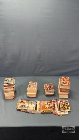 LARGE QUANTITY OF FOOTBALL CARDS