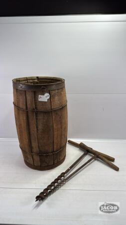 18IN TALL NAIL KEG W/(2) TEA HANDLED HAND AUGERS