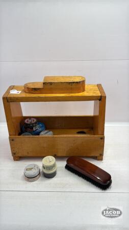 SHOE POLISHING STAND WITH BRUSHES & COMPOUND