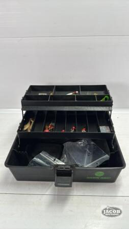HAWK GRIP PLASTIC TACKLE BOX W/CONTENTS