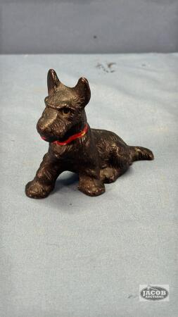 CAST DOG FIGURINE