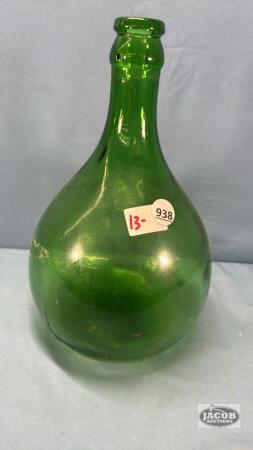 13IN GREEN GLASS BOTTLE