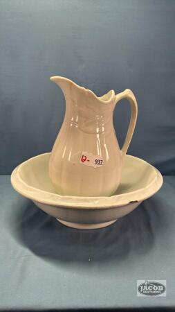WHEAT PATTERN CHAMBER 12IN VASE W/UNMATCHED BASE