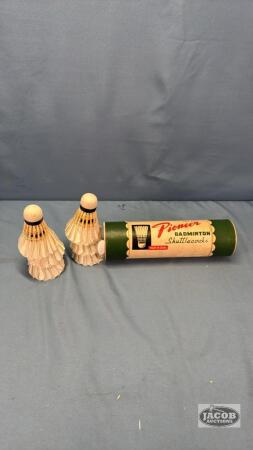 SLEEVE OF PIONEER BADMINTON BIRDIES